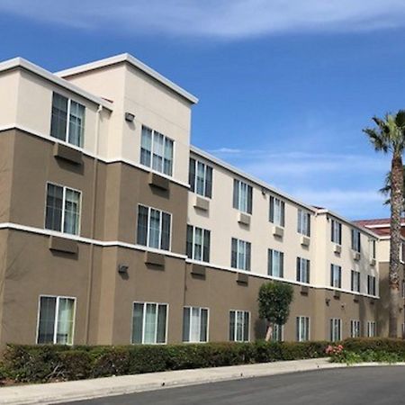 Holiday Inn Express & Suites Tracy By Ihg Bagian luar foto