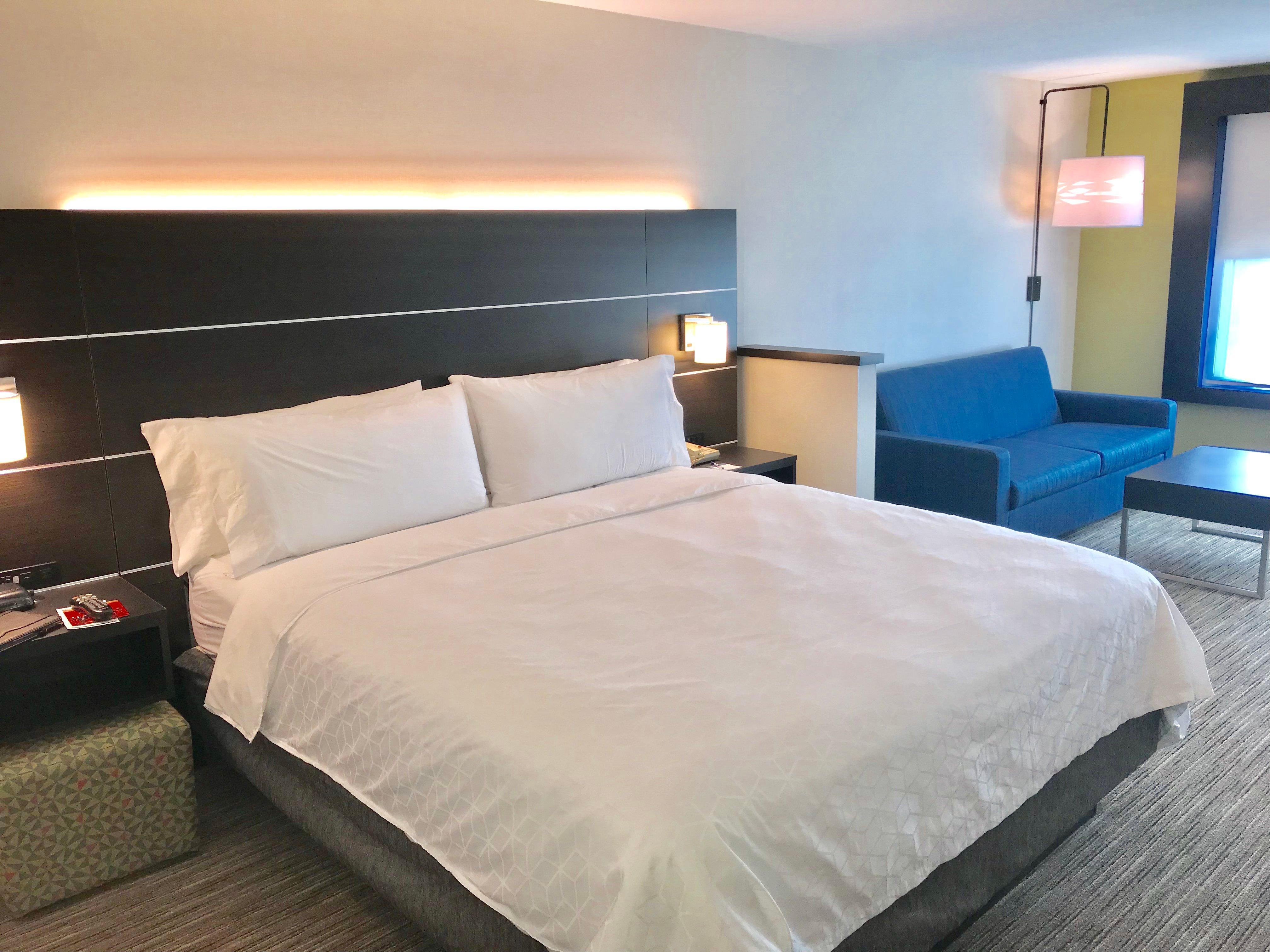 Holiday Inn Express & Suites Tracy By Ihg Bagian luar foto