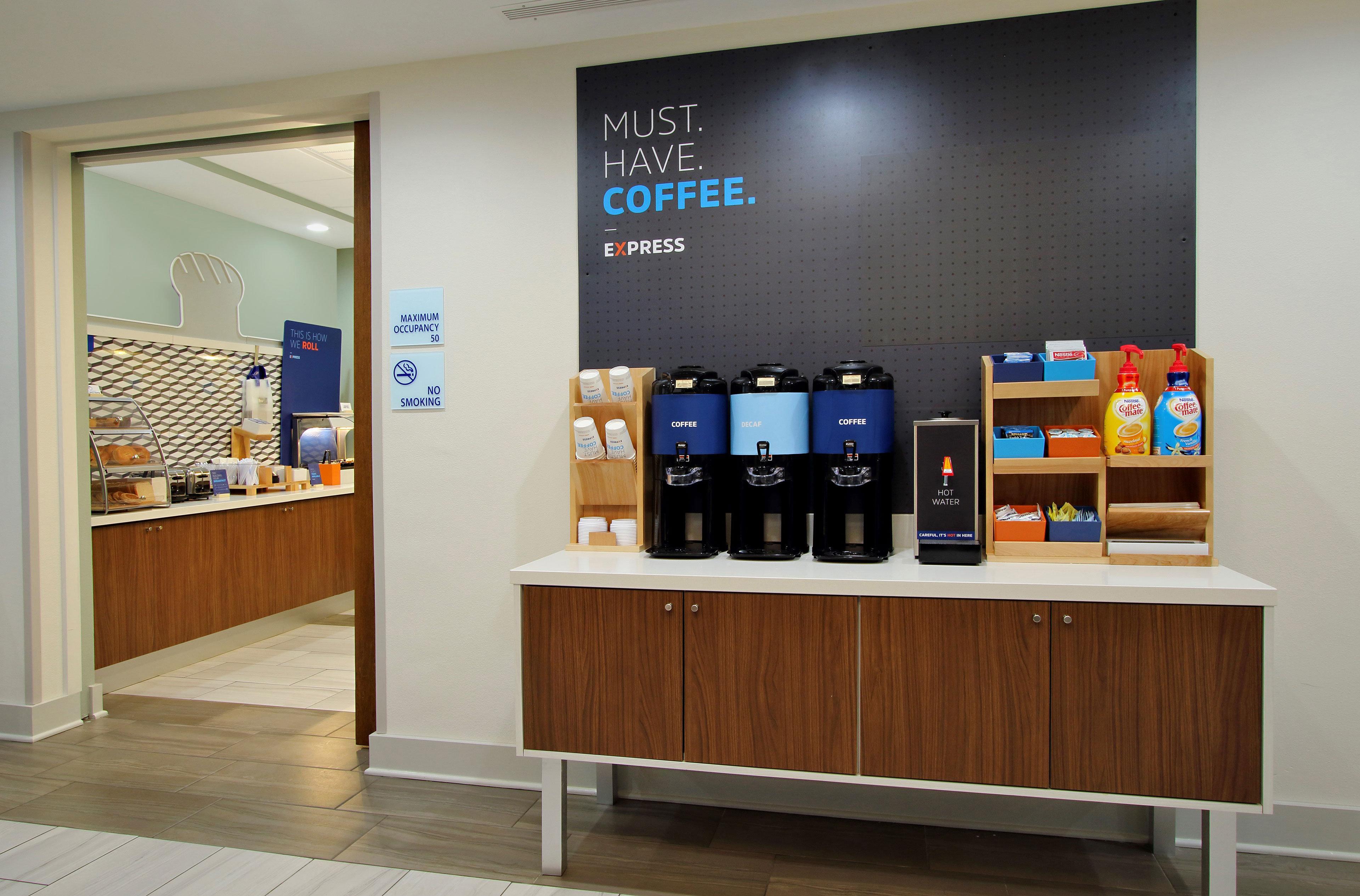 Holiday Inn Express & Suites Tracy By Ihg Bagian luar foto