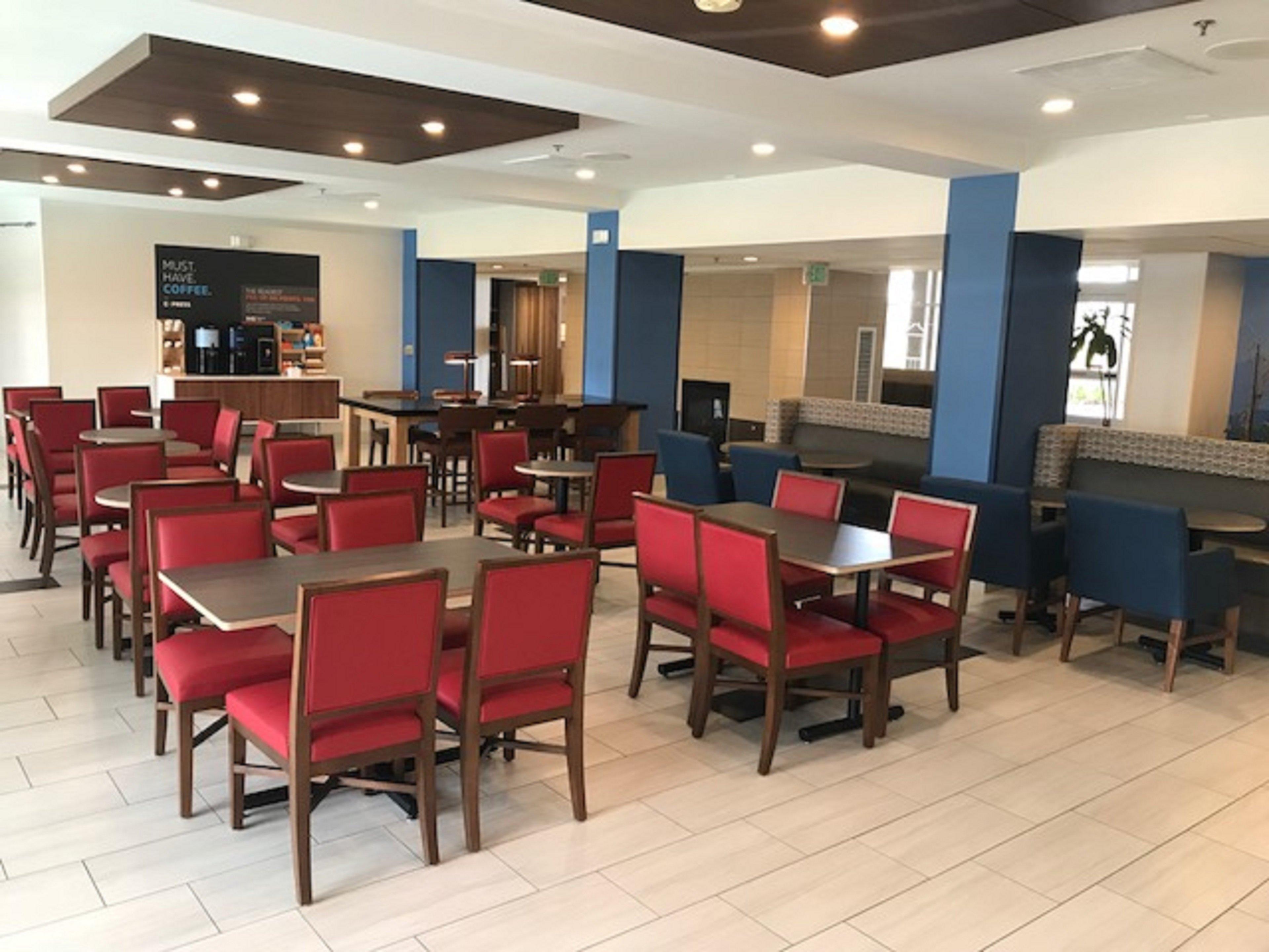 Holiday Inn Express & Suites Tracy By Ihg Bagian luar foto