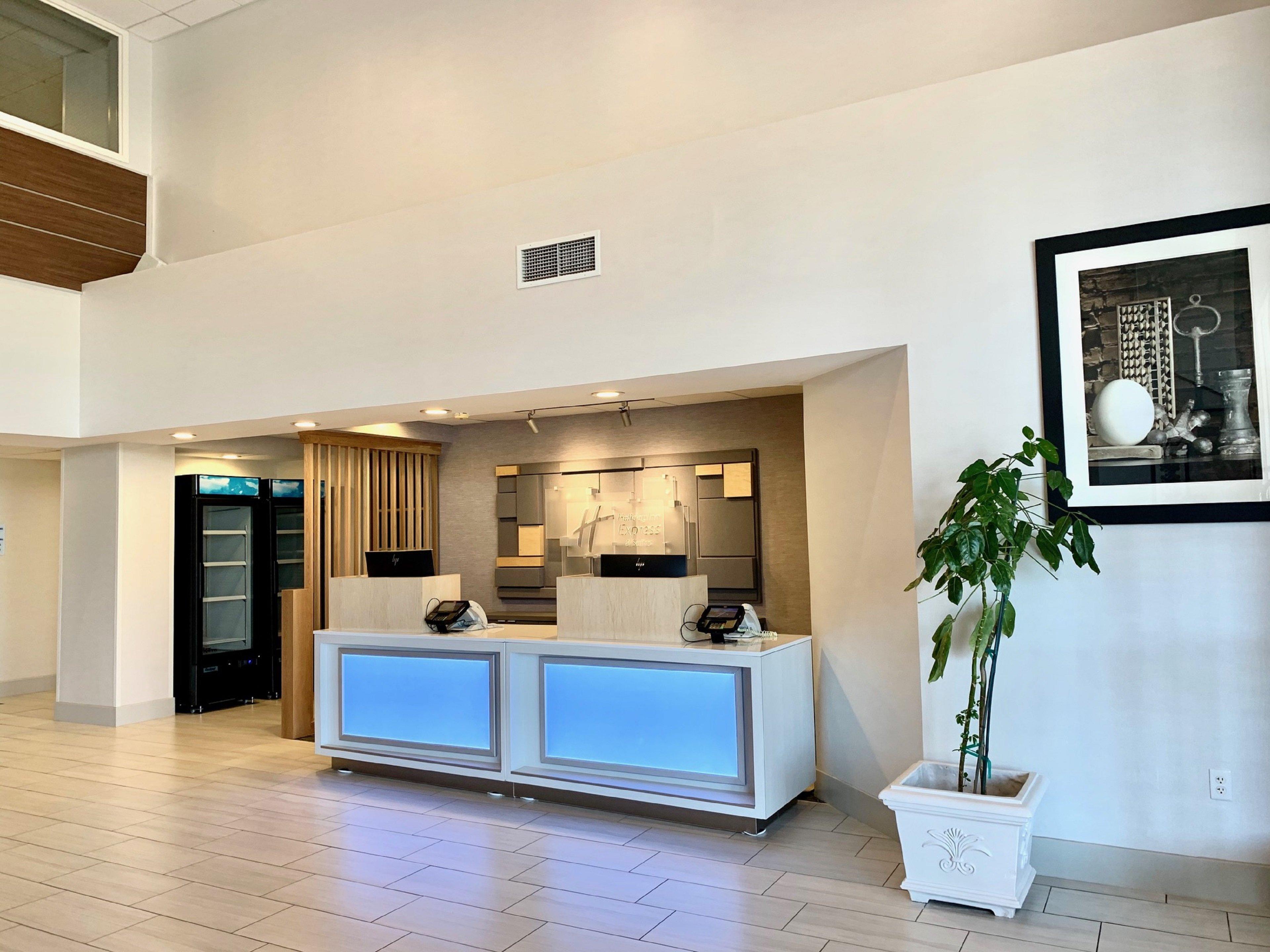 Holiday Inn Express & Suites Tracy By Ihg Bagian luar foto