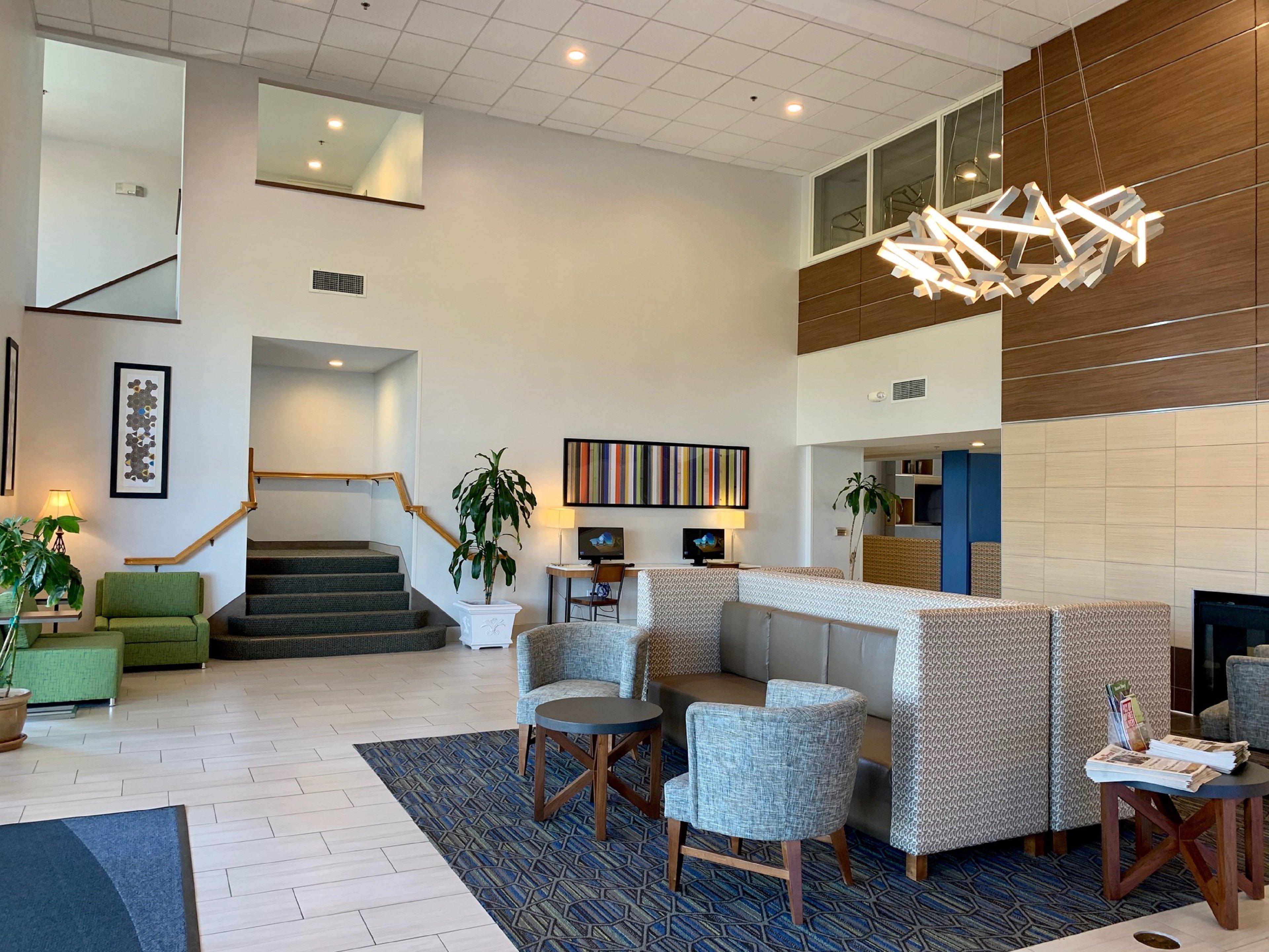 Holiday Inn Express & Suites Tracy By Ihg Bagian luar foto
