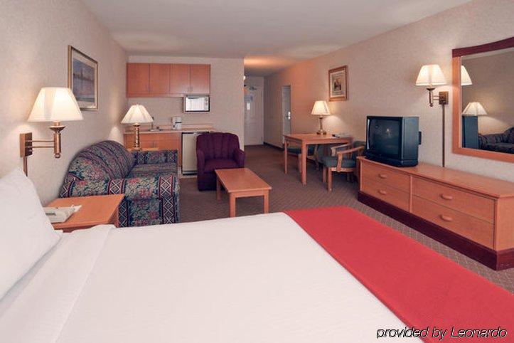 Holiday Inn Express & Suites Tracy By Ihg Bagian luar foto