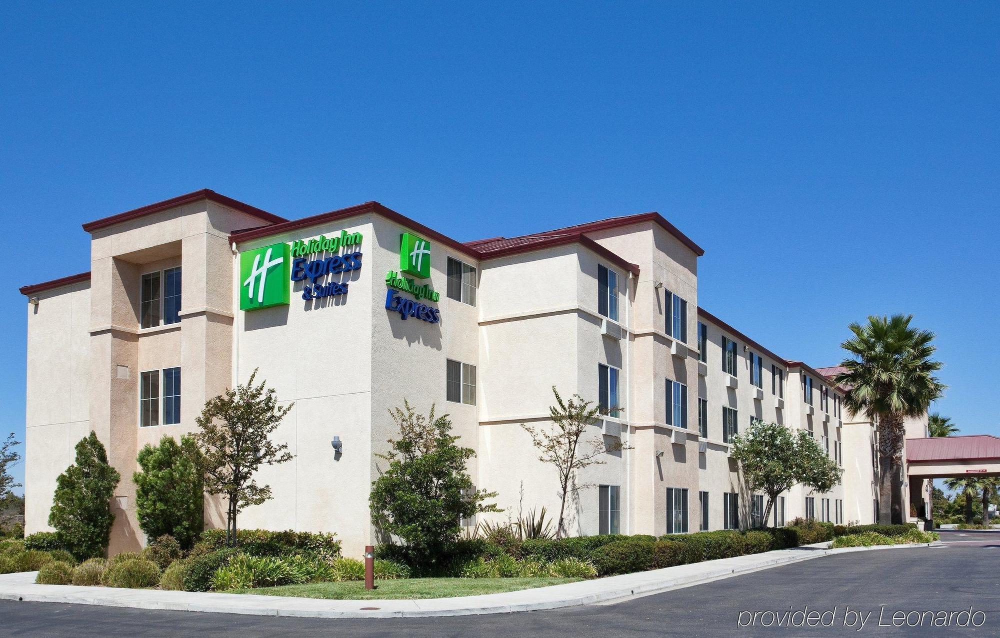 Holiday Inn Express & Suites Tracy By Ihg Bagian luar foto